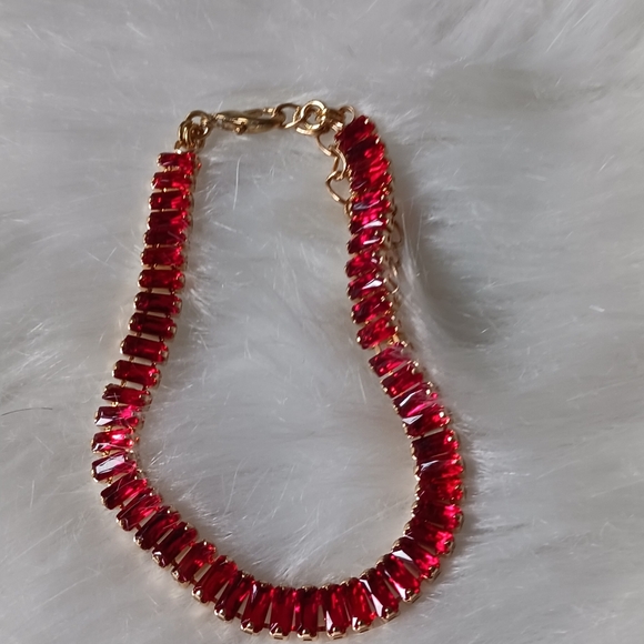 Red Rhinestone Gold Chain Bracelet - Picture 11 of 12